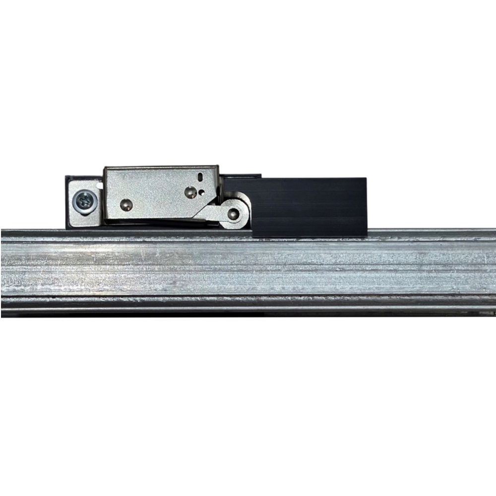 Ответно-потолочный захват Format Interior Черный FI 2002 2 Ответно-потолочный захват Format Interior Черный FI 2002 — изображение 2